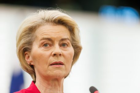 Austausch mit Pfizer / Von der Leyen muss sich Misstrauensvotum im EU-Parlament stellen