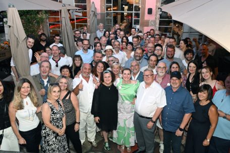 Feierstimmung bei Editpress / Mitarbeiter werden für ihr langjähriges Engagement geehrt