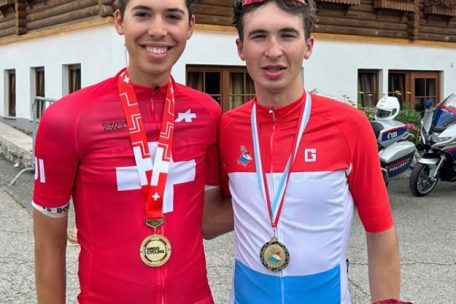 Arno Wallenborn (r.) und sein Tudor-Teamkollege Diego Casagrande feierten ihre Landesmeistertitel