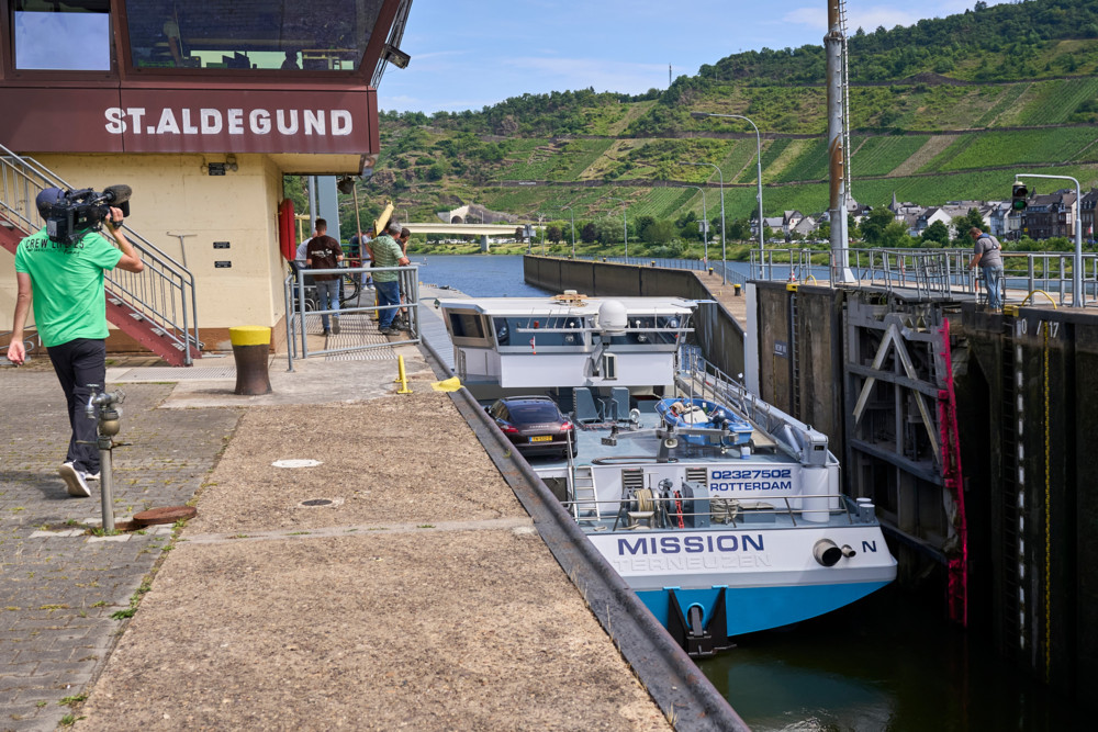 Nach Schiffsunfall auf der Mosel / „Läuft alles gut“ – Mehr als 40 Schiffe bereits durch Notschleusung durchgelassen