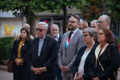 Esch / Stilles Gedenken im Zeichen der Pride