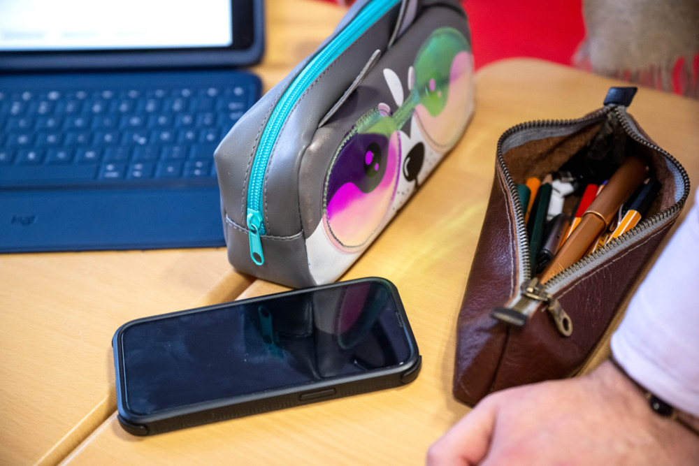 Schülerartikel / Die Handyreduktion wird zu mehr sozialer Interaktion bei den Schülern führen