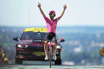 Tour de France / Sekunden-Krimi: Healy gewinnt 6. Etappe, Van der Poel wieder in Gelb