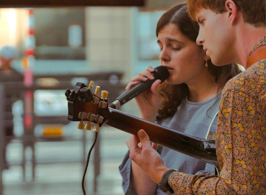 Alliage vibrant / Le duo Carolina & Jason fusionne jazz, bossa et pop – et sera en concert dimanche au Liquid Bar