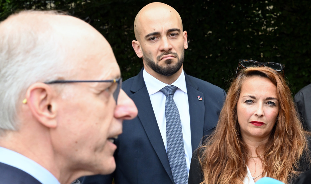 Der Politflüsterer / Der Hochzeitsblues: Frieden, das Patronat und die Gewerkschaften