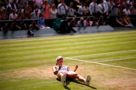 Tennis / Anisimova historisch gedemütigt: Swiatek stürmt mit 6:0, 6:0 zum Wimbledon-Titel