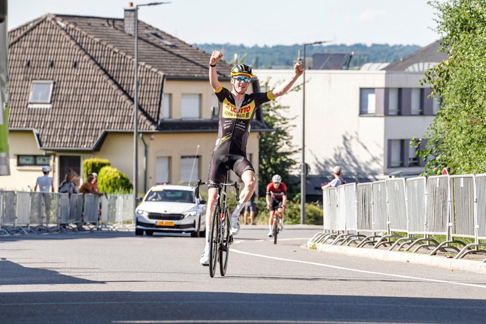 Radsport / Letztes nationale Straßenrennen der Saison: Morang dominiert in Cessingen