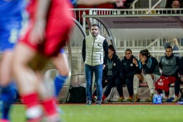 „Selbst auf diesem Level noch große Niveauunterschiede“ / FLF-Nationaltrainer Dan Santos zieht Zwischenbilanz zur Frauen-EM
