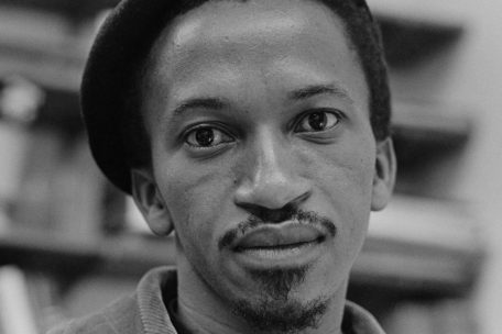 Rencontre / Raoul Peck, cinéaste haïtien, réhabilite Ernest Cole, photographe sud-africain de l’apartheid