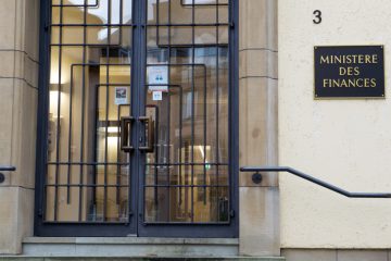 Immer wieder 500 Millionen Euro daneben / Wie der Staat bei der Haushaltsplanung systematisch jedes Jahr danebenliegt