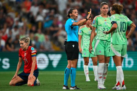 Frauen-EM / „Grande spettacolo“: Italien träumt – und düpiert Hegerberg