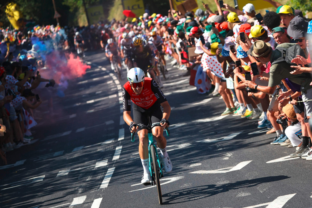 Radsport / Euphorie an der ganzen Strecke: Die Tour de France zieht ganz Frankreich in ihren Bann