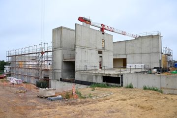 Editorial / Problem gelöst in 2065: Die Regierung, das Bauland und die Wohnungskrise