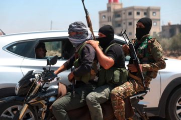 Konflikt / Kämpfe zwischen bewaffneten syrischen Stämmen und drusischen Kämpfern nahe Suwaida