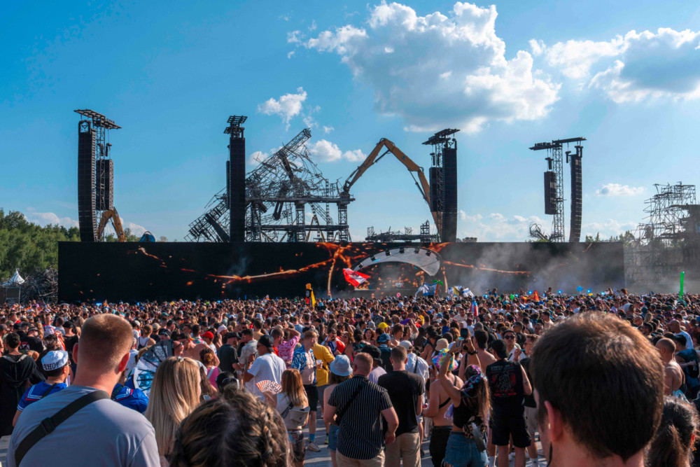 Belgien / Nach Riesenbrand erschüttert Todesfall Tomorrowland-Festival