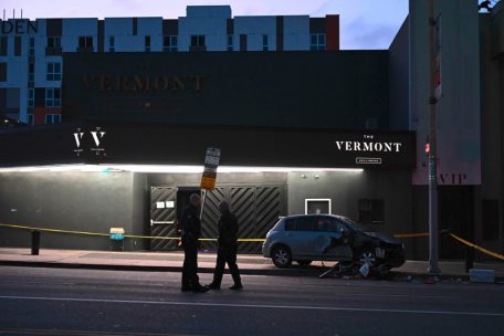 Los Angeles / Auto fährt in Hollywood in eine Menschenmenge – Dutzende Verletzte