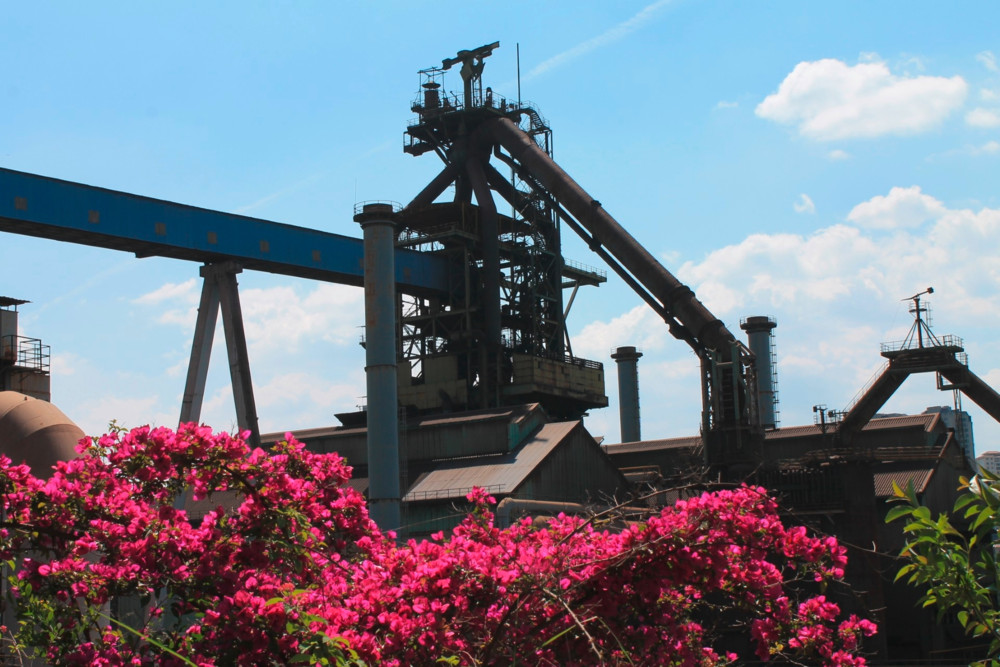 L’histoire du temps présent / Von Belval ins chinesische Anning: Hochofen C zwischen Stahlkrise und Boom