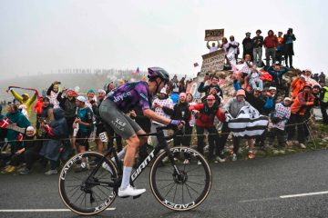 Tour de France / O’Connor gewinnt Königsetappe:  Visma und Vingegaard attackieren, aber Pogacar scheint unschlagbar