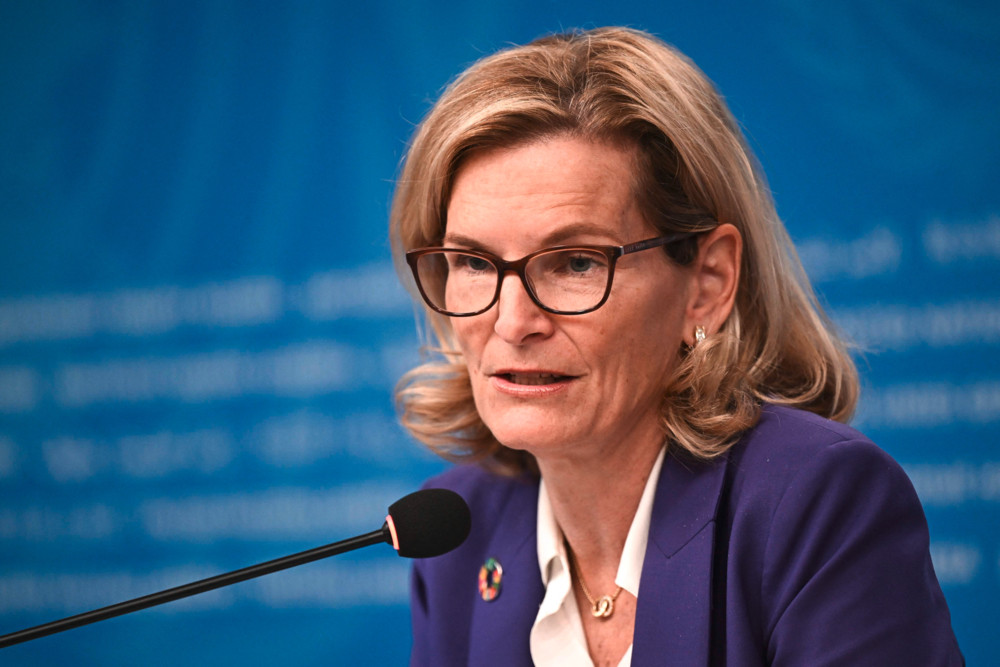 UN-Technologie-Chefin / Weltweit koordinierter Ansatz zur Regulierung von KI nötig