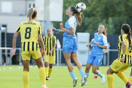 Edina Kocan lieferte sich harte Duelle im Mittelfeld