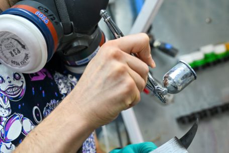 Jedes Teil wird von Hand bemalt