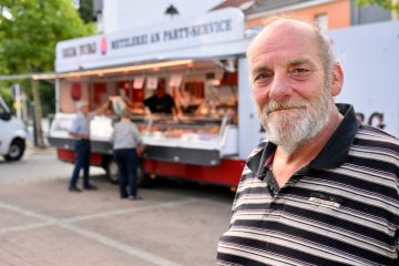 „Op de Maart“ / Nachmittags in Kayl: Wenn der Metzger lockt und dem Käse ein Bart wächst