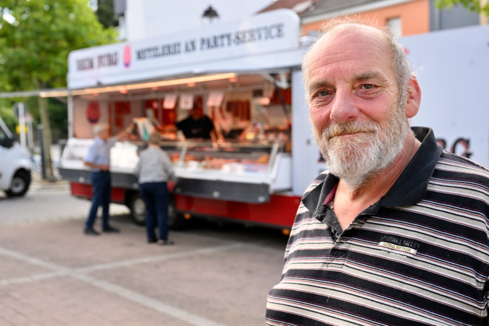 „Op de Maart“ / Nachmittags in Kayl: Wenn der Metzger lockt und dem Käse ein Bart wächst