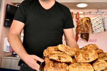 Muki zeigt die „Rieslingspaschtéit“