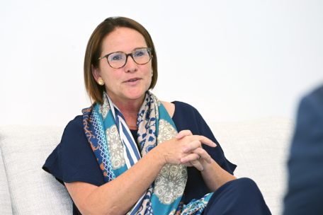 Operation NATO-Reife / Verteidigungsministerin Yuriko Backes über die künftige Rolle der Luxemburger Armee
