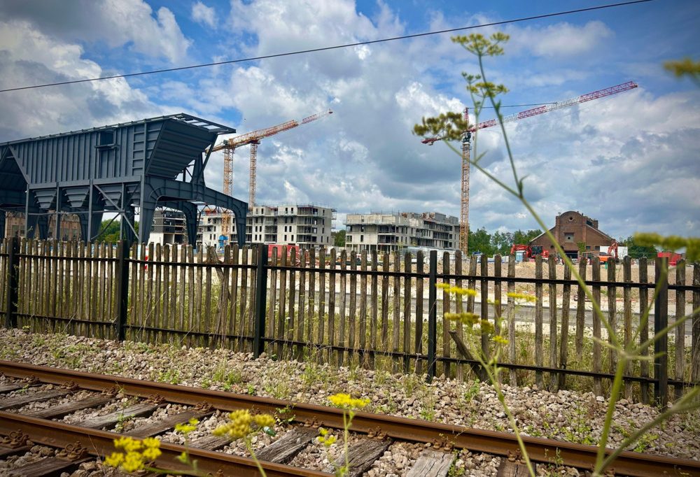 Esch Frontière / Requiem pour mes deux jeunesses croisées … – un texte de Guy van Hulle-Bisdorff 