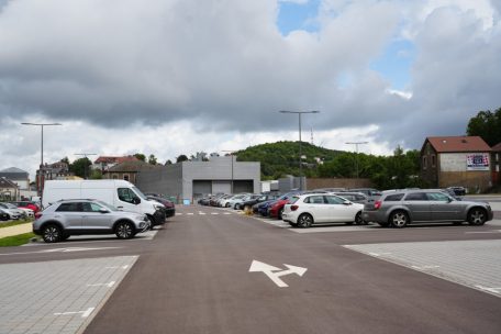 Offiziell eingeweiht / P+R in Longwy mit 633 Stellplätzen soll den Umstieg auf den Zug für Grenzgänger erleichtern
