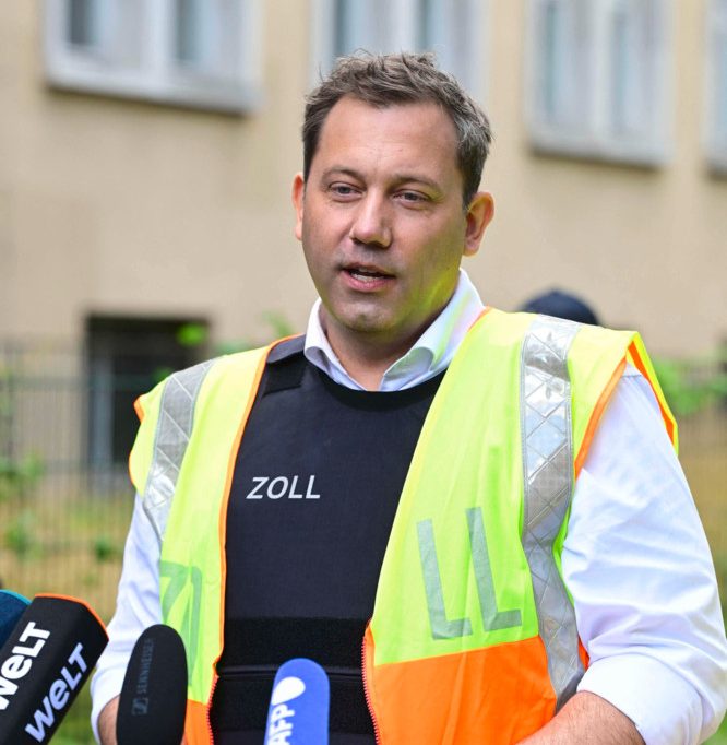 Deutschland / Lars Klingbeil und 100 Tage Koalition: Was ihn antreibt und warum er um das Bündnis kämpfen will