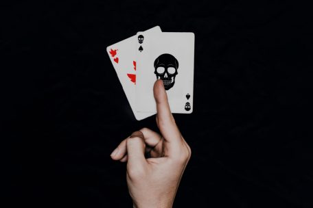 Pokerspiel um Leben und Tod / Experte erklärt die Ukraine-Verhandlungen: „Trump ist der Königsmacher“