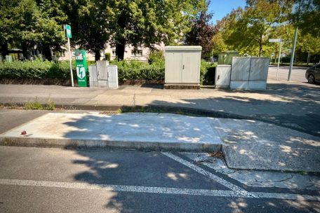 Ende eines Kapitels / Der Baguette-Automat in Lallingen ist weg