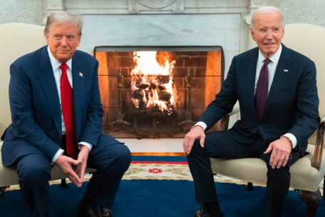 Von Biden zu Trump / Wie sich die Beziehung der USA zur Ukraine und Russland gewandelt hat