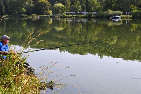 An der Mosel / „Wenn das so weitergeht, gibt es uns in ein paar Jahren nicht mehr“: Beim Training mit dem Sportfischer Joé Altmann 