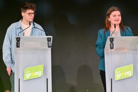 Mit der früheren Ko-Sprecherin der „jonk gréng“, Tammy Huberty, beim Grünen-Kongress im Oktober 2024