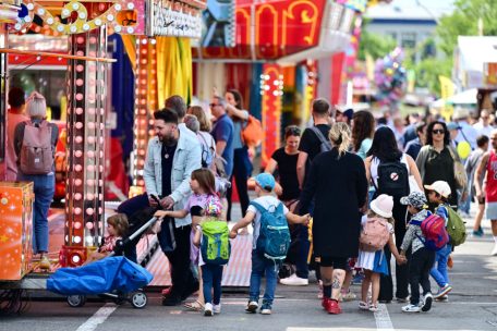 Editorial / Billiger essen oder billiger spielen? Die Aufteilung des „Fouer“-Familientags hilft nur den Schaustellern