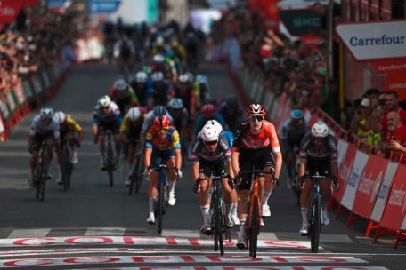 Vuelta / Jungels feiert Turner-Etappensieg, Gaudu übernimmt Rot