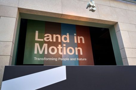 Im Nationalmuseum in Luxemburg-Stadt / „Land In Motion“ zeigt, was geschieht, wenn Mensch und Natur aufeinandertreffen 