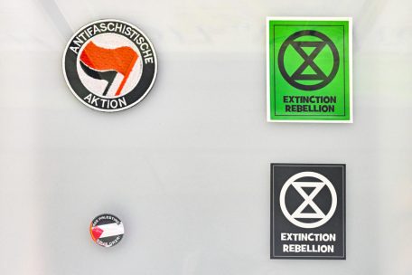 Antifa, Pro-Palästina und Extinction Rebellion sind laut Europamuseum potenzielle Gefahren für den Schengenraum. Nazis dagegen wohl eher nicht.