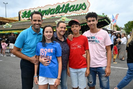 Schobermesse / Karussell, Riesenrad und Co. zum halben Preis: Familientag auf dem Glacis