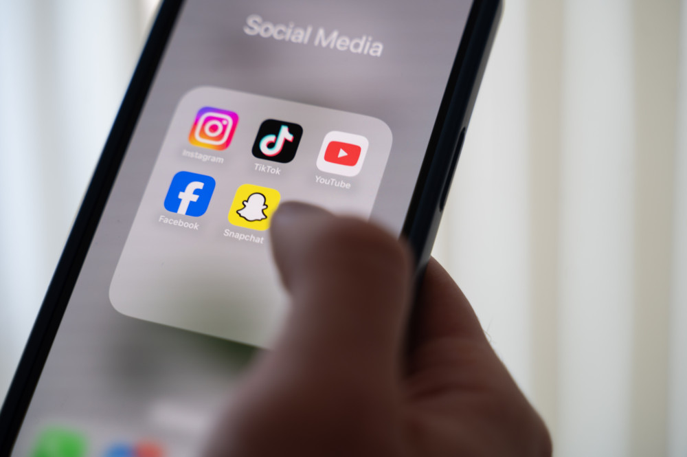 Justiz / 29-Jähriger wegen Terrorandrohung auf TikTok in Untersuchungshaft