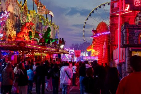 Leserforum / Es ist „Schueberfouer“: Radweg geschlossen – wegen Amusement