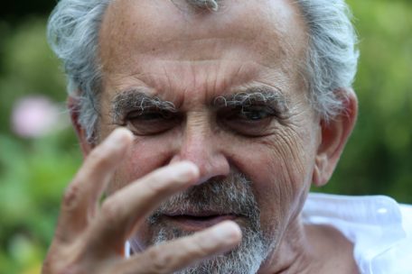 Der Psychologe und Psychotherapeut Fari Khabirpour 