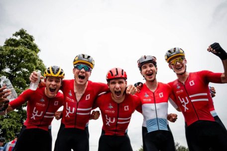 „Ein Sieg des Kollektivs“: Die FSCL-Espoirs (v.l.: Noé Ury, Mil Morang, Mathieu Kockelmann, Arno Wallenborn und Alexandre Kess) jubelten über Kockelmanns Etappensieg