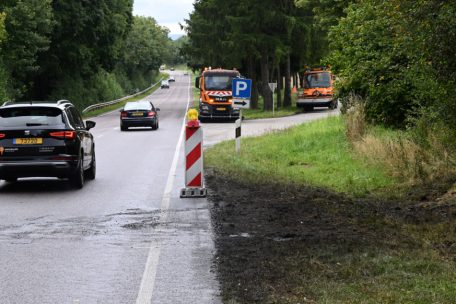 Nur noch ein schwarzer Brandfleck erinnert am Dienstagmorgen an das Inferno vom Vortag
