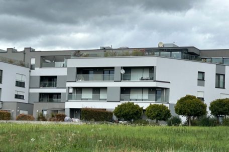 Bausünden wie diese entlang der N7 gibt es viele im Hauptort Weiswampach