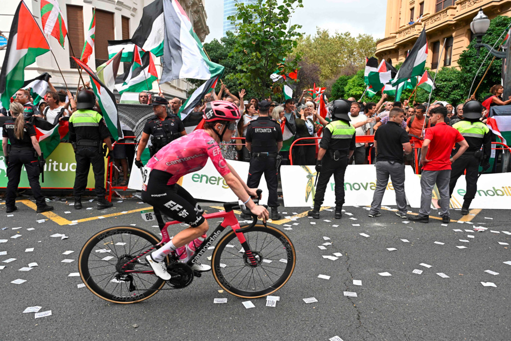 Vuelta / „Was wollen sie von uns?“: Fahrer-Frust nach Palästina-Protesten