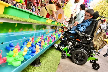 Enten Fischen fordert Davids feinmotorische F&auml;higkeiten